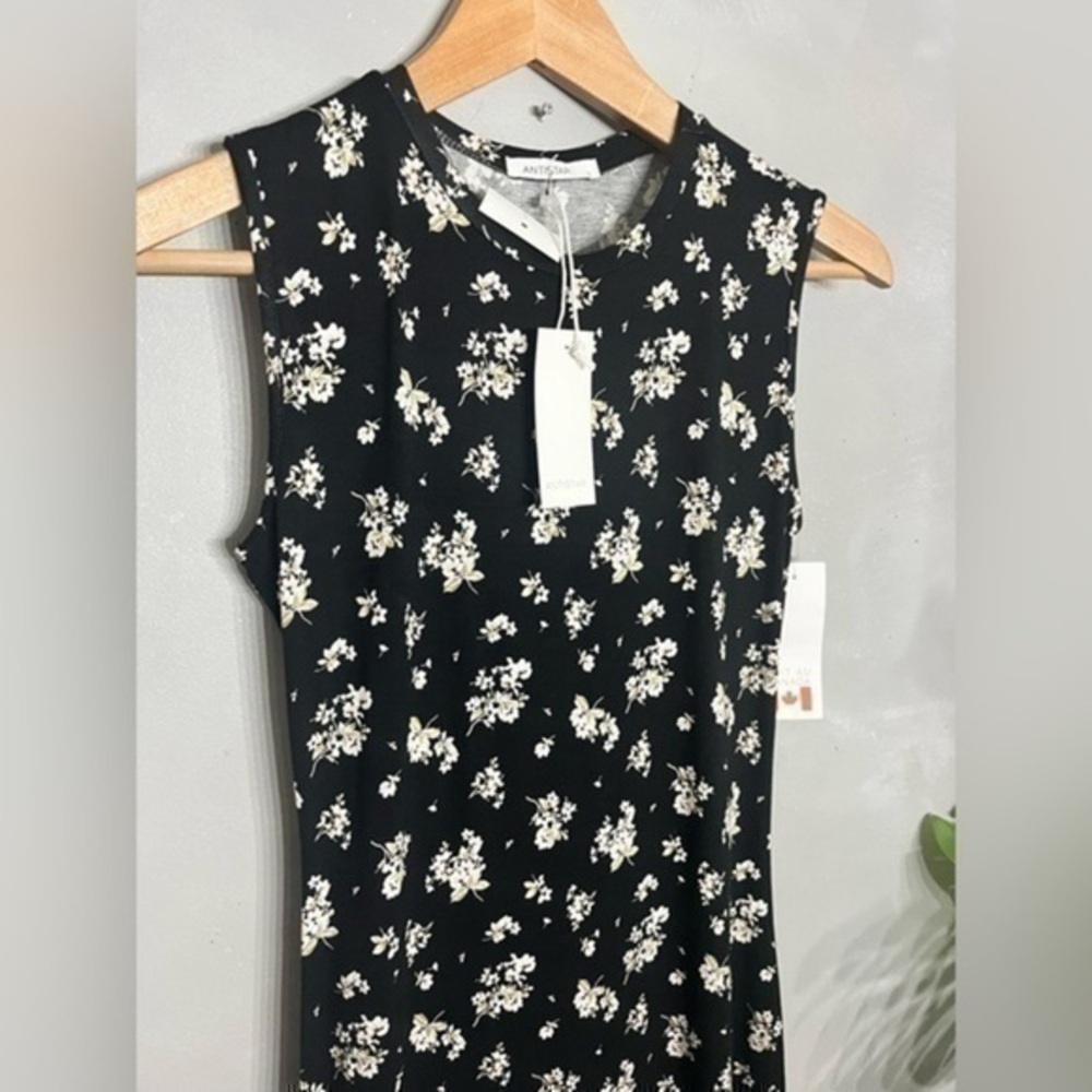 3/$30 _ ANTISTAR | NWT 🏷️ black floral maxi dress crewneck sleeveless small